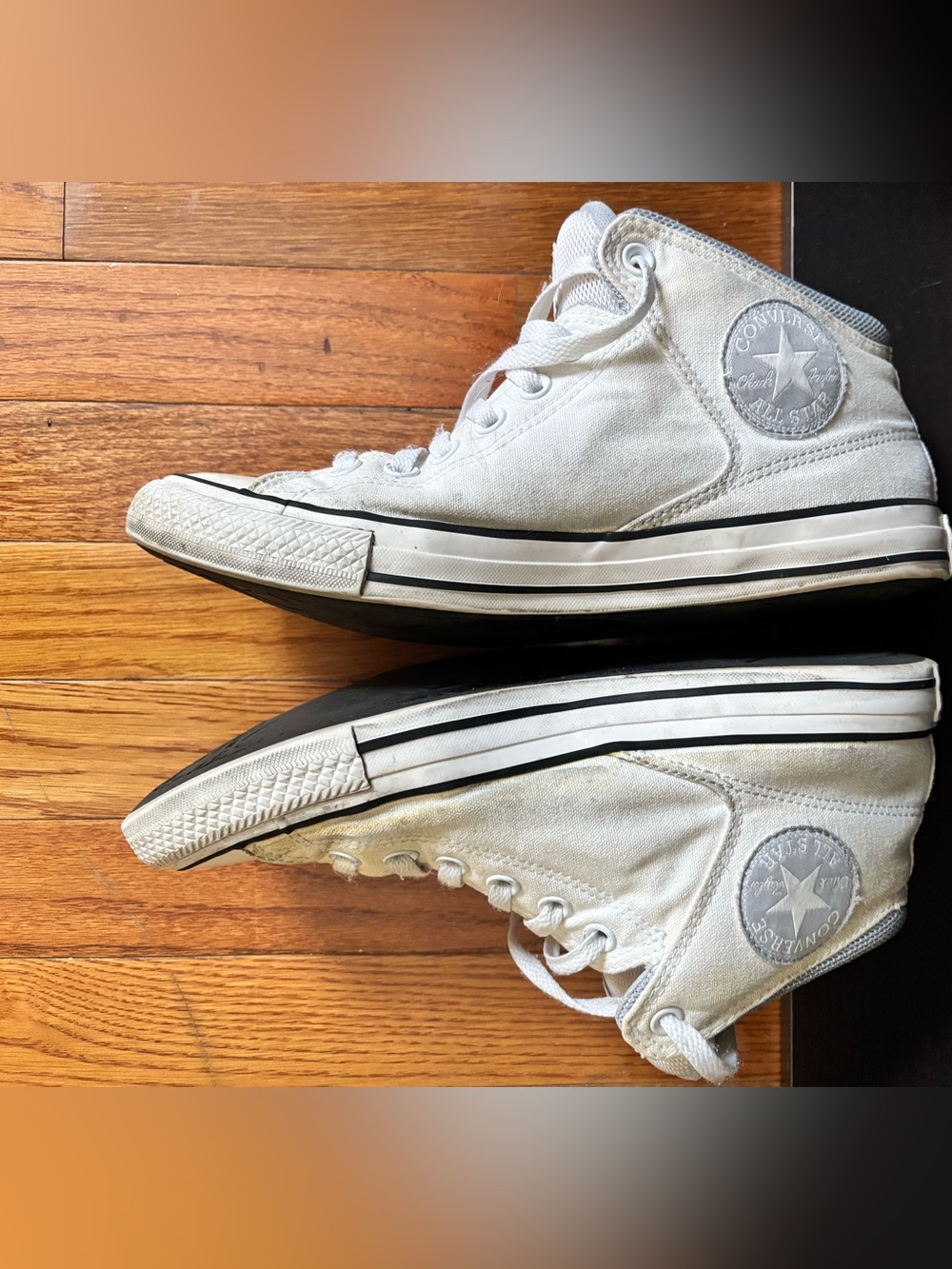 Converse Chuck Taylor All Star High Top Fashion Sneakers size 8,5/ W 10.5